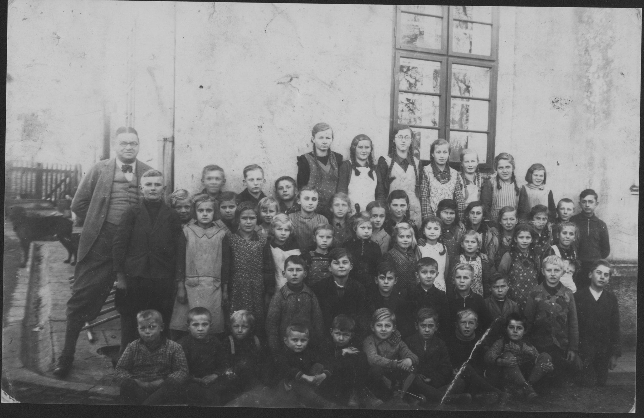 Klasa szkolna w Tarnkowej, rok szkolny 1939/1940